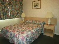 Tropicana Suite Hotel - 2-Sterne