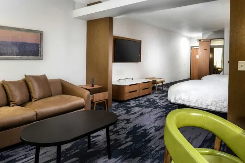 Fairfield Inn & Suites Ontario Rancho Cucamonga - parking