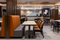 Fairfield Inn & Suites Chilliwack - breakfast