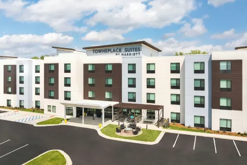 TownePlace Suites Millbrook - 3つ星