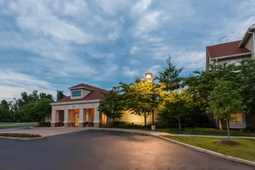 Larkspur Landing Extended Stay Suites St Louis Riverport - Gym