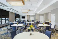 SpringHill Suites Topeka Southwest - Pools