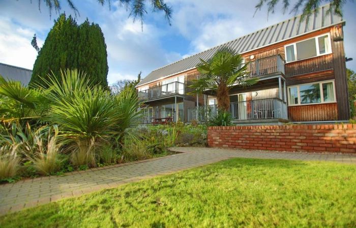 The Oaklands Hotel