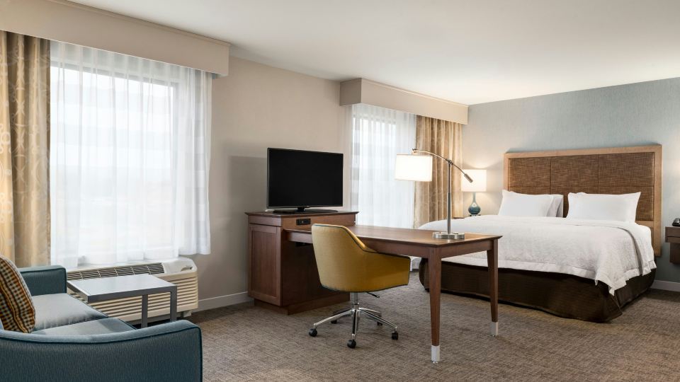 Hampton Inn Lincoln Airport