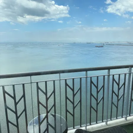Seaview PoolView Retreat Next Okada NAIA