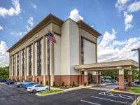 Hampton Inn Charlotte-University Place Hotels near Tryon Mall