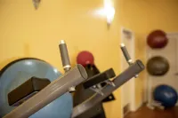 Inn at The Colonnade Baltimore - A DoubleTree by Hilton Hotel - Phòng Gym