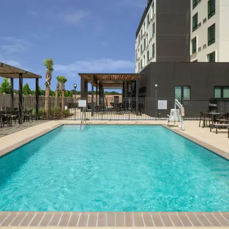 Courtyard Lafayette South