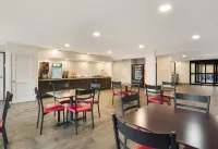 Red Roof Inn Chester - breakfast