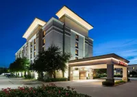 Hampton Inn Dallas/Irving-Las Colinas - 2-نجوم