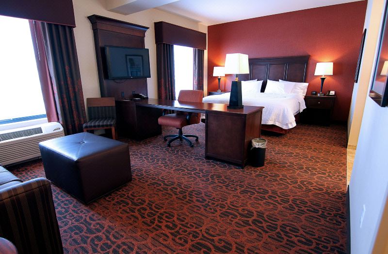 Hampton Inn & Suites Grand Forks