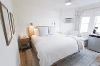 The Trident Inn - Scenic