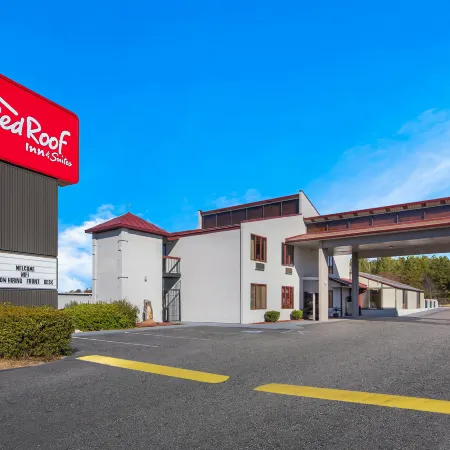 Red Roof Inn & Suites Monroe, NC