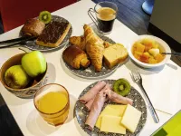 Ibis Budget Paris Clichy Mairie - breakfast