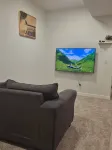 Charming 2-Bedroom House Rental in Calgary - Welcome to Homely Harbour! - 방갈로