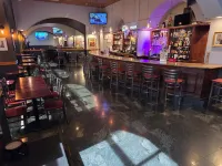 Meadowlands Plaza Hotel - bar