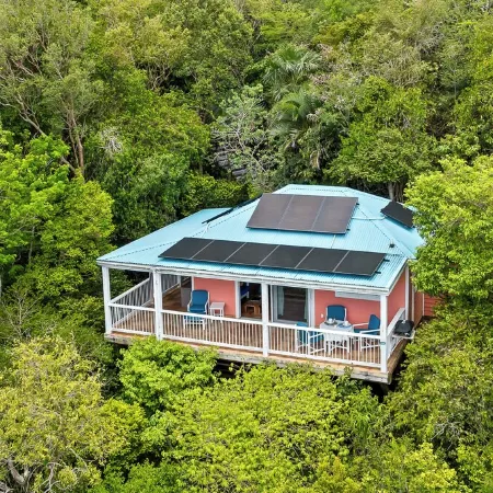 Sea Cottage - Charming and Romantic with a Stunning View