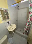 Check Inn - 2-Star