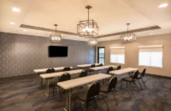 La Quinta Inn & Suites by Wyndham Las Vegas Airport South