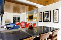 Holiday Inn Express & Suites STURBRIDGE by IHG - breakfast