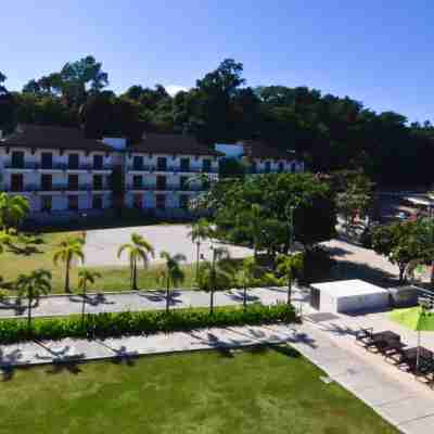 Hotel Kamana Sanctuary Resort and Spa Hotel Exterior