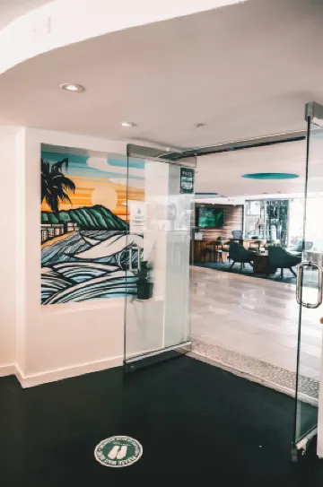 Courtyard Waikiki Beach