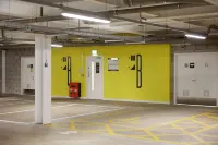Hampton by Hilton Manchester City, Northern Quarter - parking