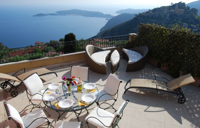 Stunning Penthouse with Panoramic Views of EZE Village and the French Riviera