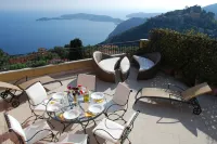 Stunning Penthouse with Panoramic Views of EZE Village and the French Riviera