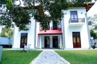The Villa Has 6 Bedrooms, 1 Bathroom, a Flat-Screen Tv with Satellite Channels, Institute of Indigenous Medicine 주변 호텔