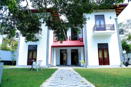The Villa Has 6 Bedrooms, 1 Bathroom, a Flat-Screen Tv with Satellite Channels,