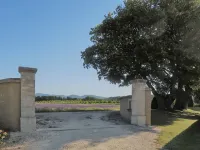 La Cardeline Hotels in Grillon