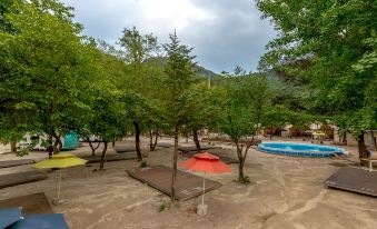 Pocheon Sanjeonghosu Family Glamping