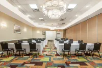 Holiday Inn & Suites Oklahoma City North