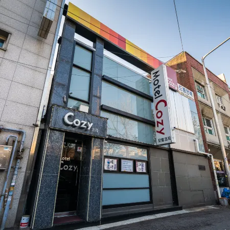 Sookmyung University Cozy Отели рядом с достопримечательностью «Станция метро Hannam»