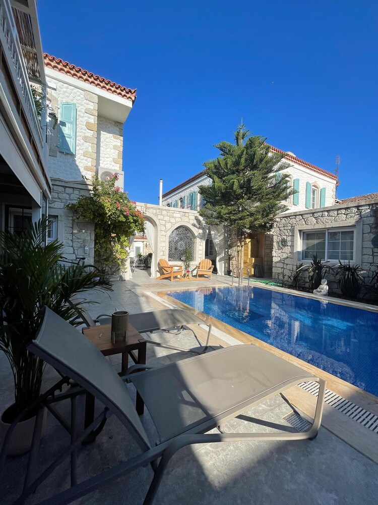 Monk Hotel Alacati - Adults Only