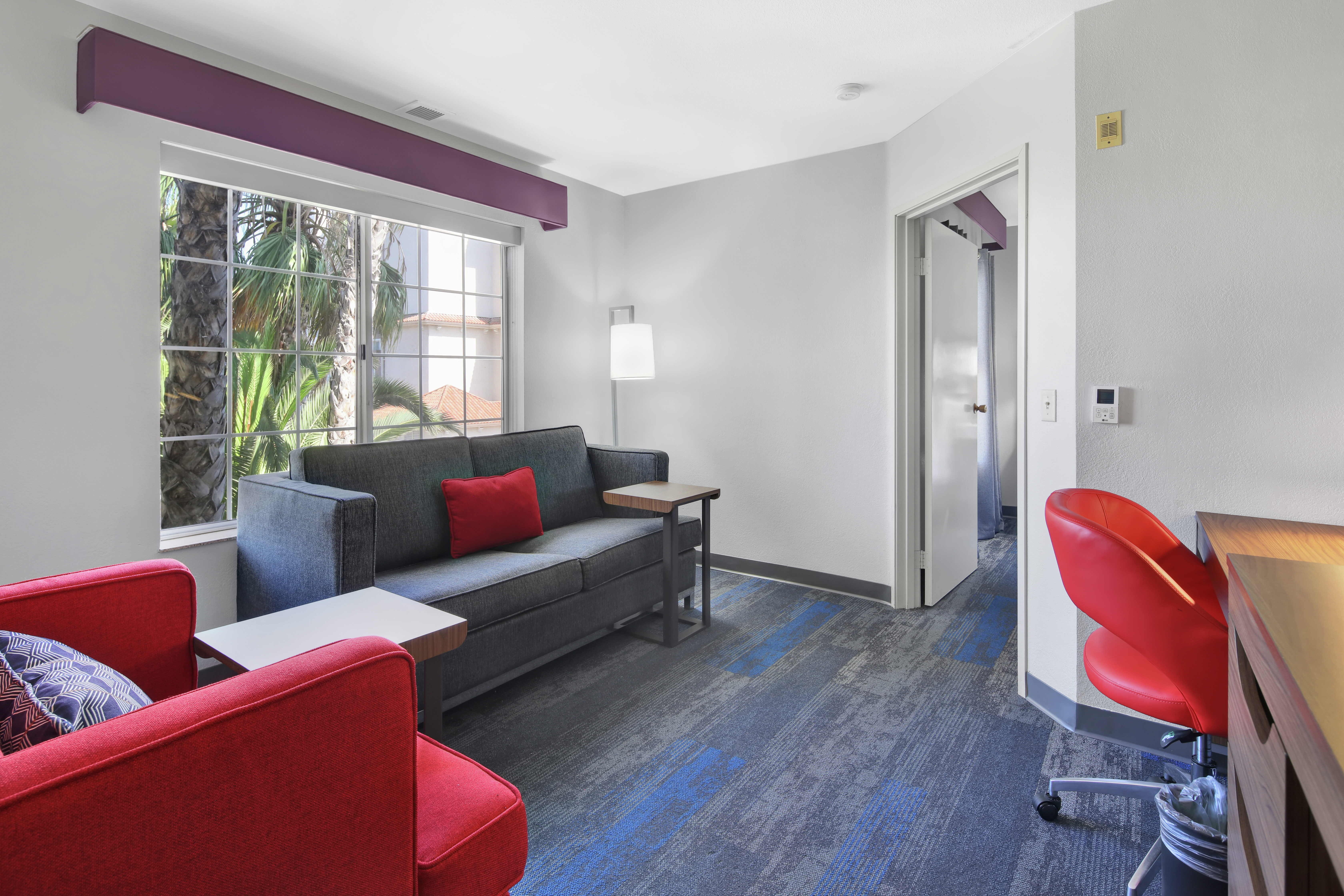 Hampton Inn & Suites Santa Ana/Orange County Airport