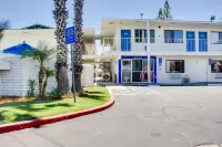 Motel 6 Bakersfield, CA - South Hotels in Kern County