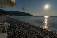 "saracena" Holiday Home with Private Beach and Swimming Pool - 3 tähden