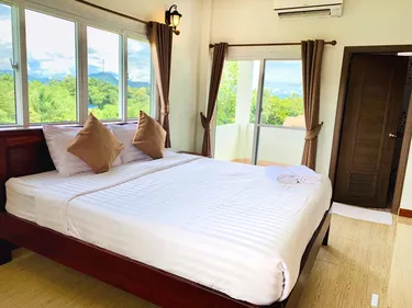 รูปภาพของจันทร์วารี รีสอร์ท