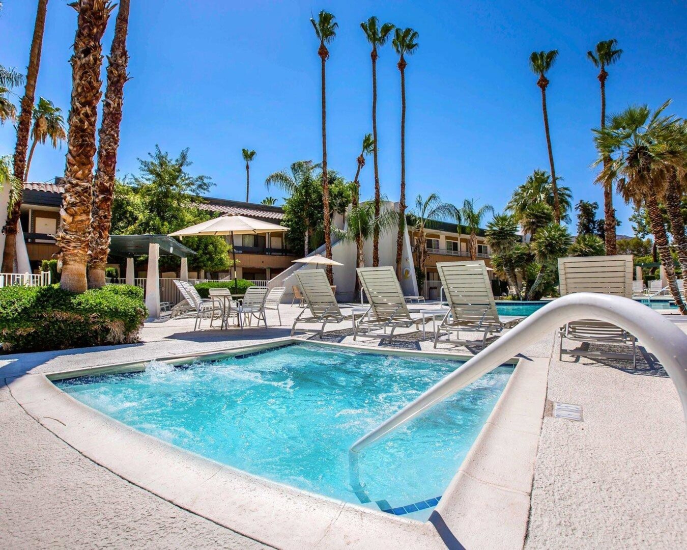 Travelodge by Wyndham Palm Springs