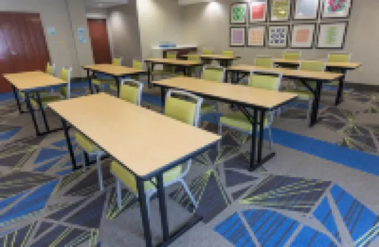 Holiday Inn Express & Suites ATHENS by IHG