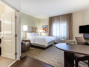 Candlewood Suites Davenport