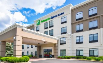Holiday Inn Express & Suites Indianapolis Northwest - Housity