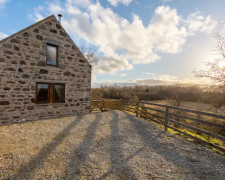Swallow Cottage Hotels in Huntly