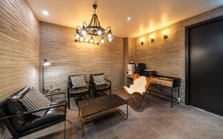 Anseong Hotel Отели рядом с достопримечательностью «Будда Myeongnyun-dong, Anseong-si, Gyeonggi-do»