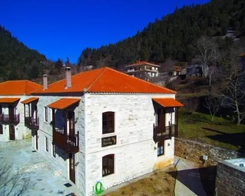 Epoches Hotels in Karpenisi