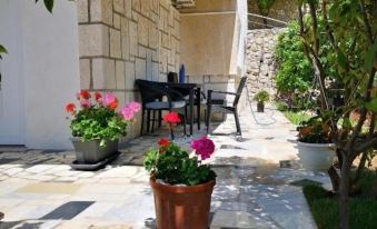 Dragi - Great Location & Comfortable - A2