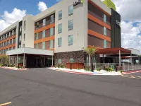 Home2 Suites by Hilton Edinburg - parking