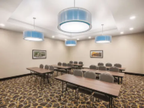 La Quinta Inn & Suites by Wyndham Tulsa Broken Arrow Hoteles en Broken Arrow